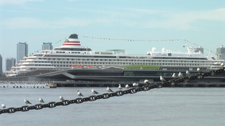 横浜